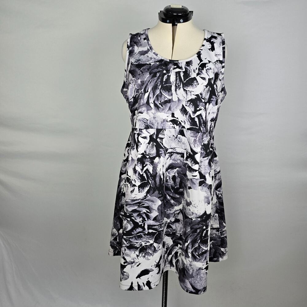 Apt 9 Dress Women's 1X Black Gray Floral Sleeveless Round Neck Ruffles Fit Flare